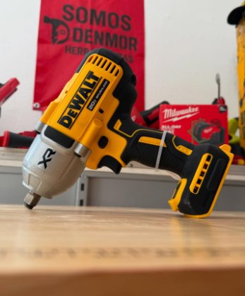 Llave de impacto DeWalt en Denmor