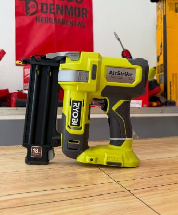 Clavadora Ryobi AirStrike en Denmor
